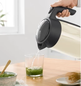 Чайник Bosch TWK7L467